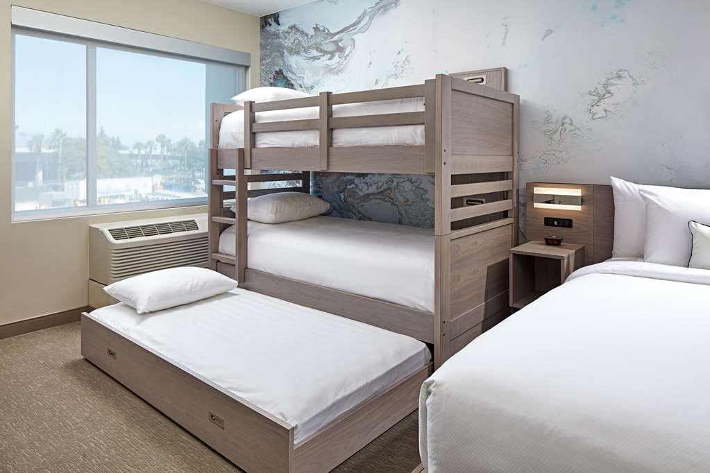 Cambria Hotel & Suites Anaheim Resort Area Pokoj fotografie