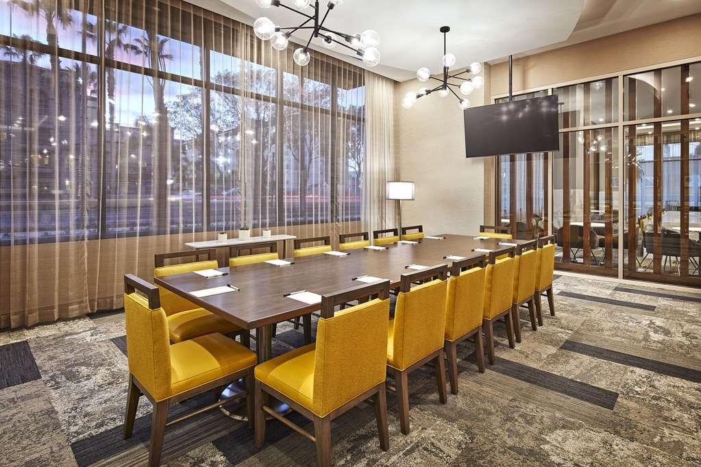 Cambria Hotel & Suites Anaheim Resort Area Zařízení fotografie